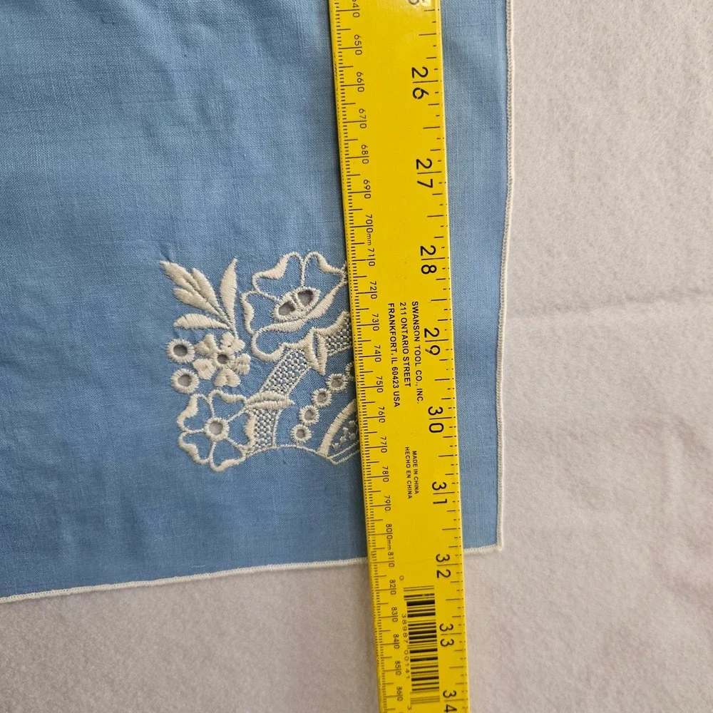 Vintage Blue Tablecloth Runner Napkin Set Floral‎ Embroidery Eyelet Lace 4pc
